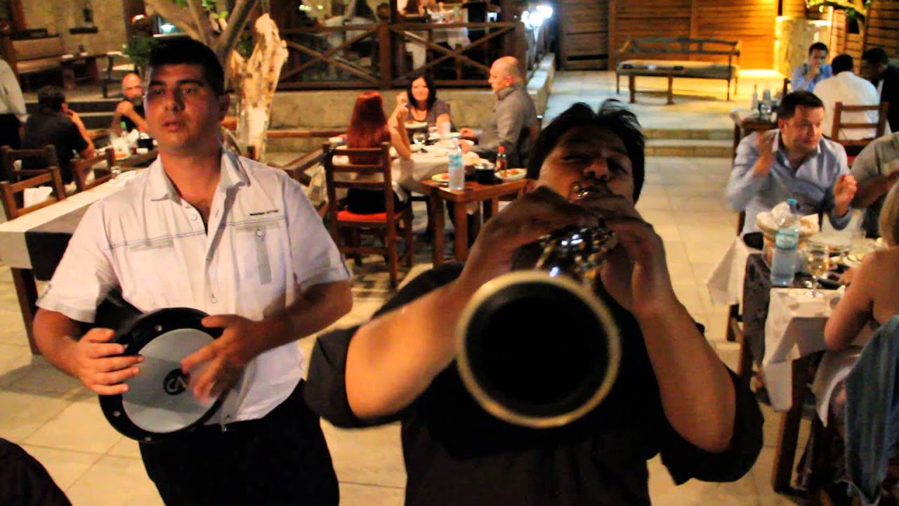 KIBRIS MEYHANE CANLI MUZIK EGLENCE KARA ÇALI CANLI Performans