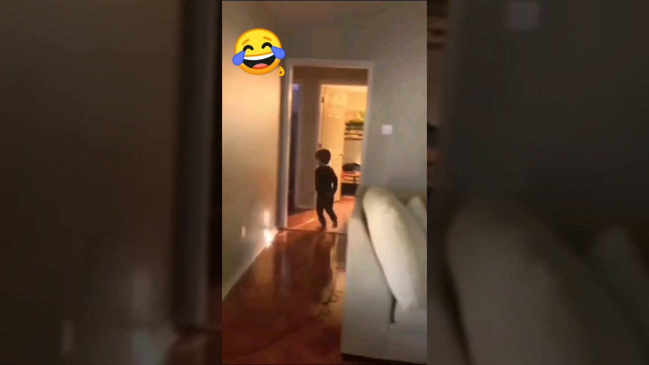 kid farts all the way to toilet😂#hilarious#kiddo#fartrun #shorts
