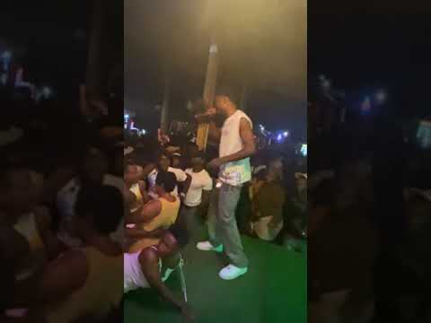 KIDENSA MC SHOW LIVE NDANI YA SAMAKI SAMAKI VUNJA BEI PARTY