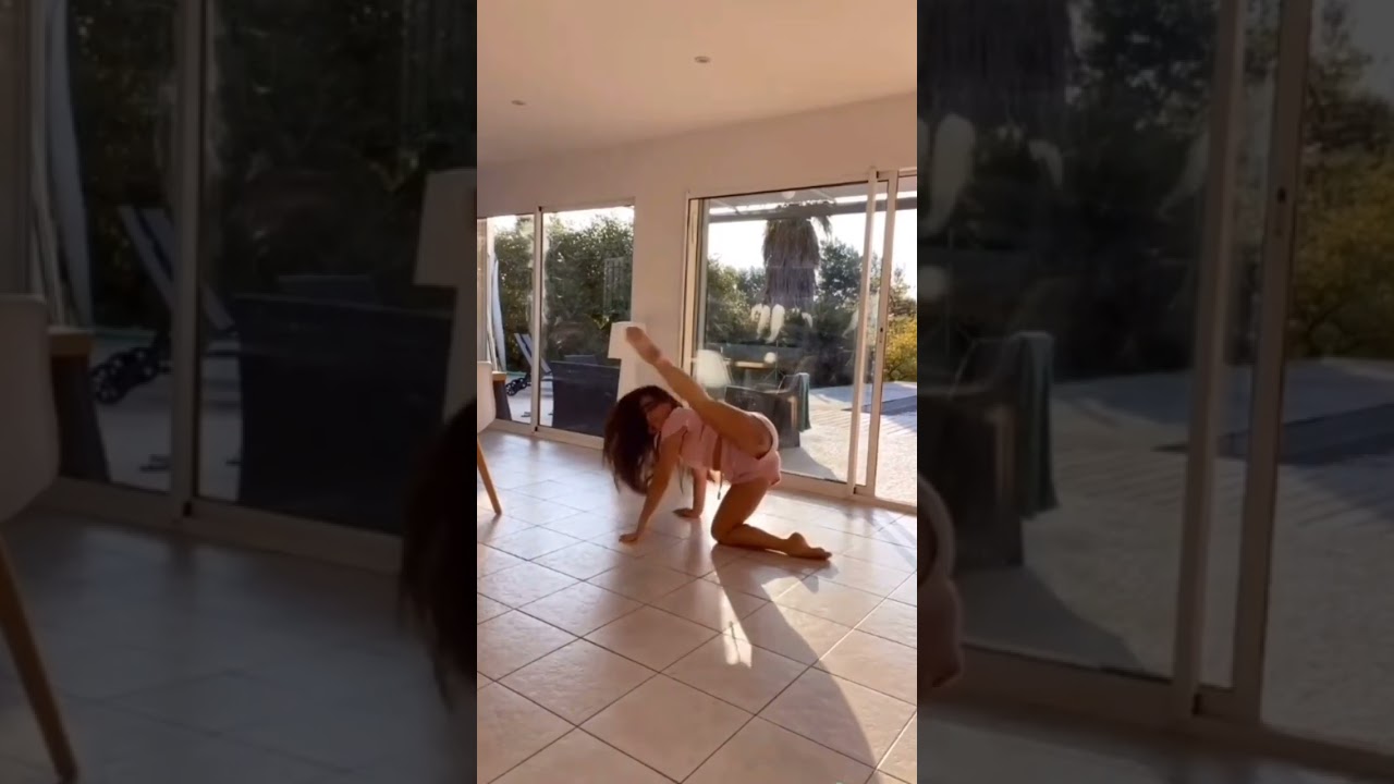 kim glow twerk