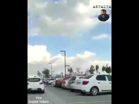 Kimsesiz bir kuldu diye                     Yazsınlar mezar taşıma ..!