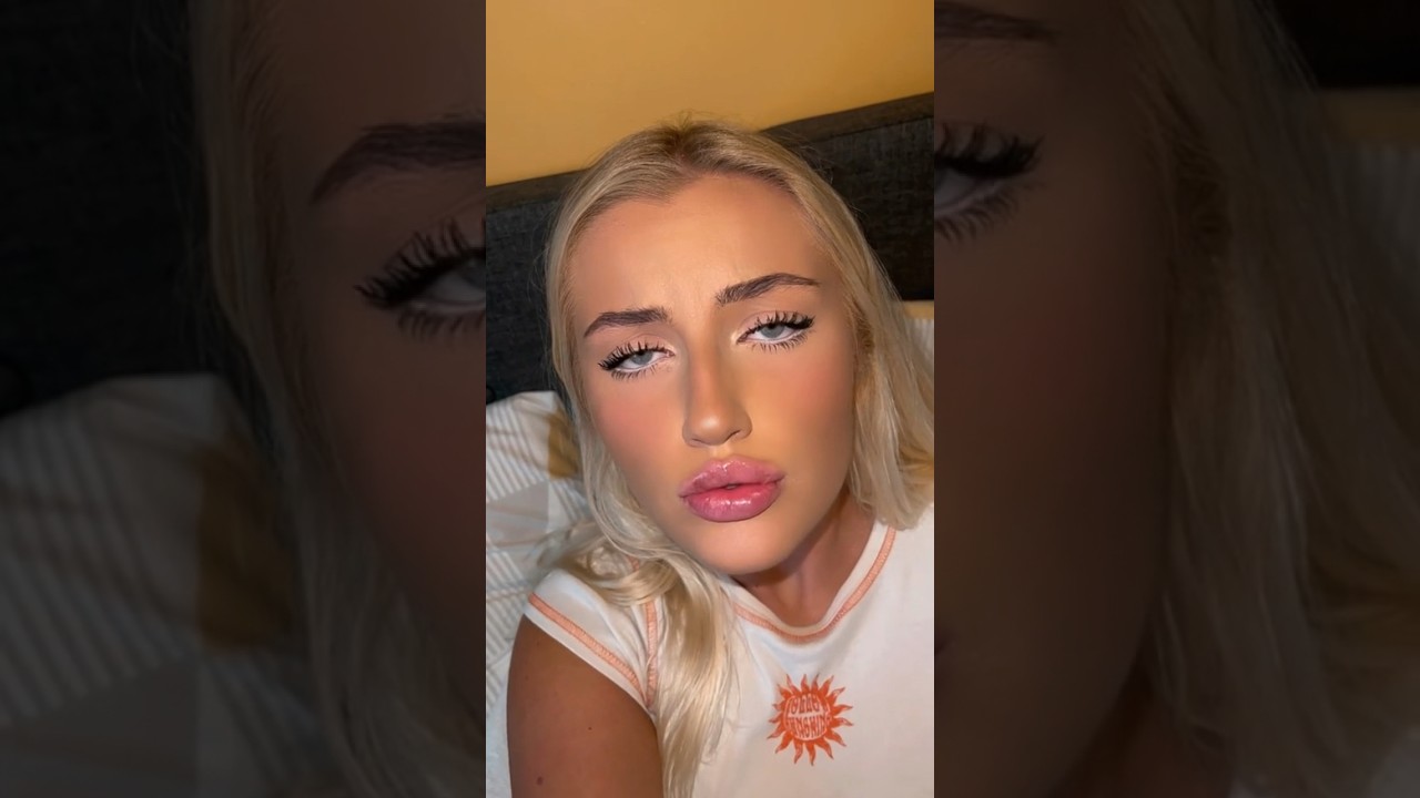 Kiss kiss kiss #shortvideo #shortsvideo #explore #fyp #shorts #short #blonde #foryou