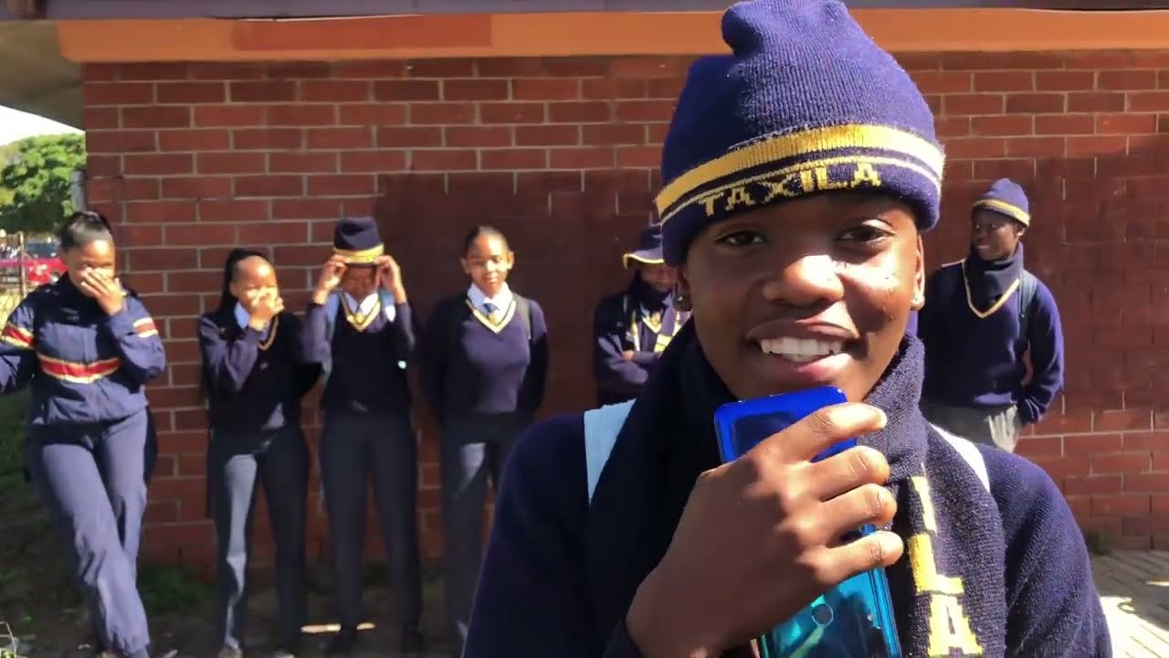 Kiss,hug,smash and slap[school Edition]