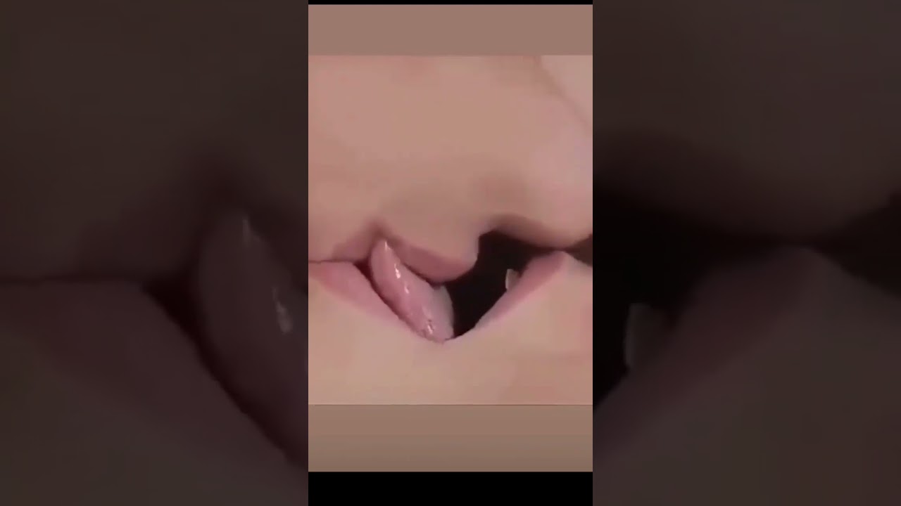 #Kissing😘