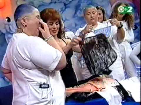 Kiszel Tünde a tutti-fruttiban + bugyigyűjtemény!!!!
