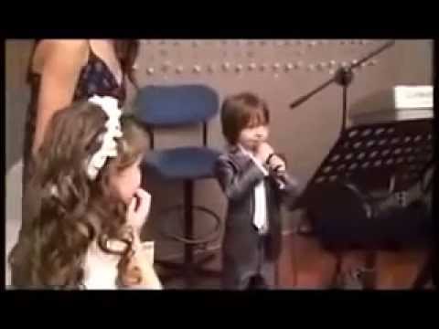 Küçük Çocuktan Küfürlü Şarkı  Unutmadık Unutmıycaz Cimbomun A    Koyucaz