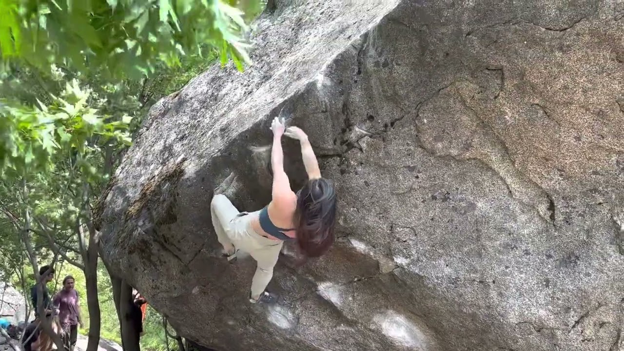 Kobe Tai V8, Leavenworth
