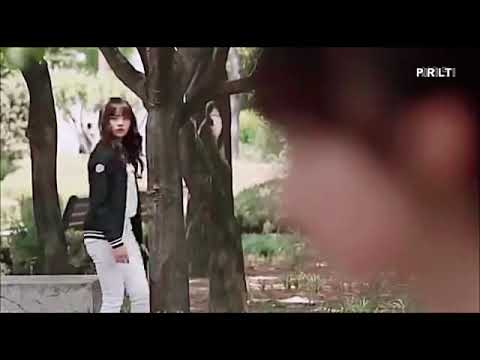 Kore klip ×ikiz kardeşine zorbalık eden kıza gününü gösterdi