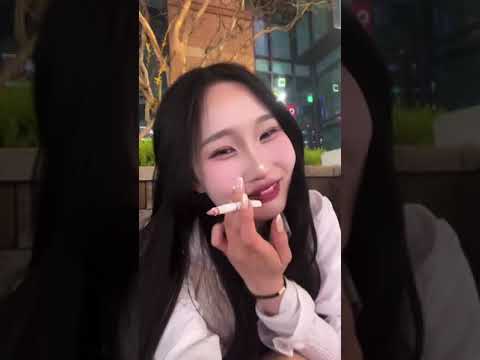 Korean girl smoking spitting IG 3