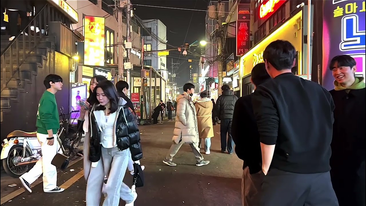Korean Girl Spitting Compilation 1 - Slow Motion