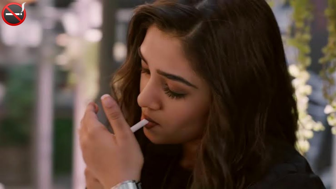 Krithi Shetty Smoking Attitude Status 😈 Cute Girl Smoking 🚭 #southmovie #krithishetty