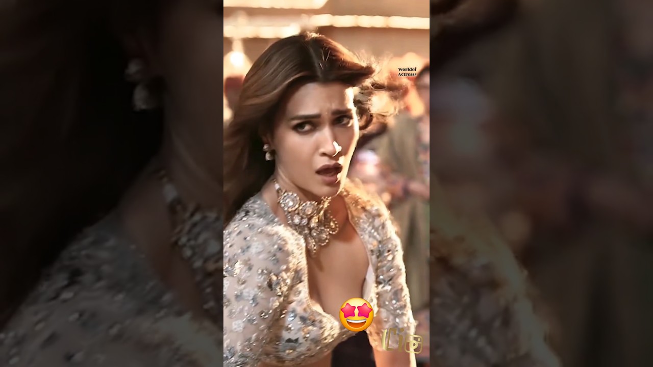 Kriti Sanon Hot Edit almost nip slip 🔥 #kritisanon #hot #actress #cleavage #nipslip