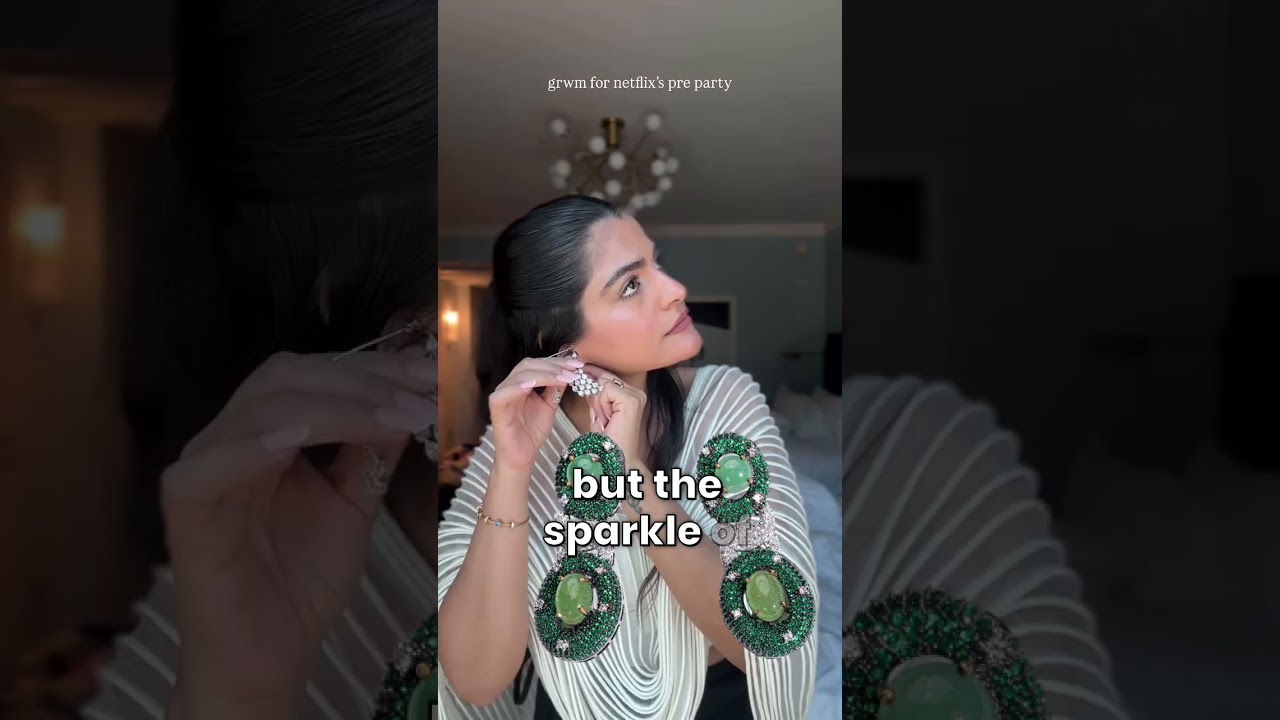 Kritika Khurana’s Netflix Tudum 2025 Look | Ear Cuffs & Silver Clutch by Modarta #kritikakhurana