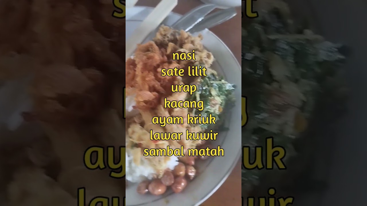 Kuliner Bali, Lawar Kuwir Ada Sayur Batang Pisang #kuliner #mukbang #asmr #kulinerbali #bali #menu