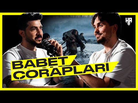 Kuvvetli Bir Alkış ve Babet Çorabı