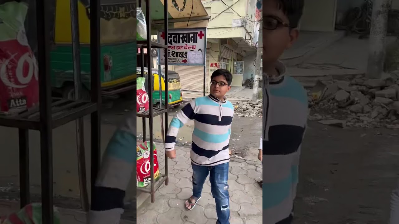 Kya nicha dikhaya hain 😂😂 #shorts #youtube #chiu5star
