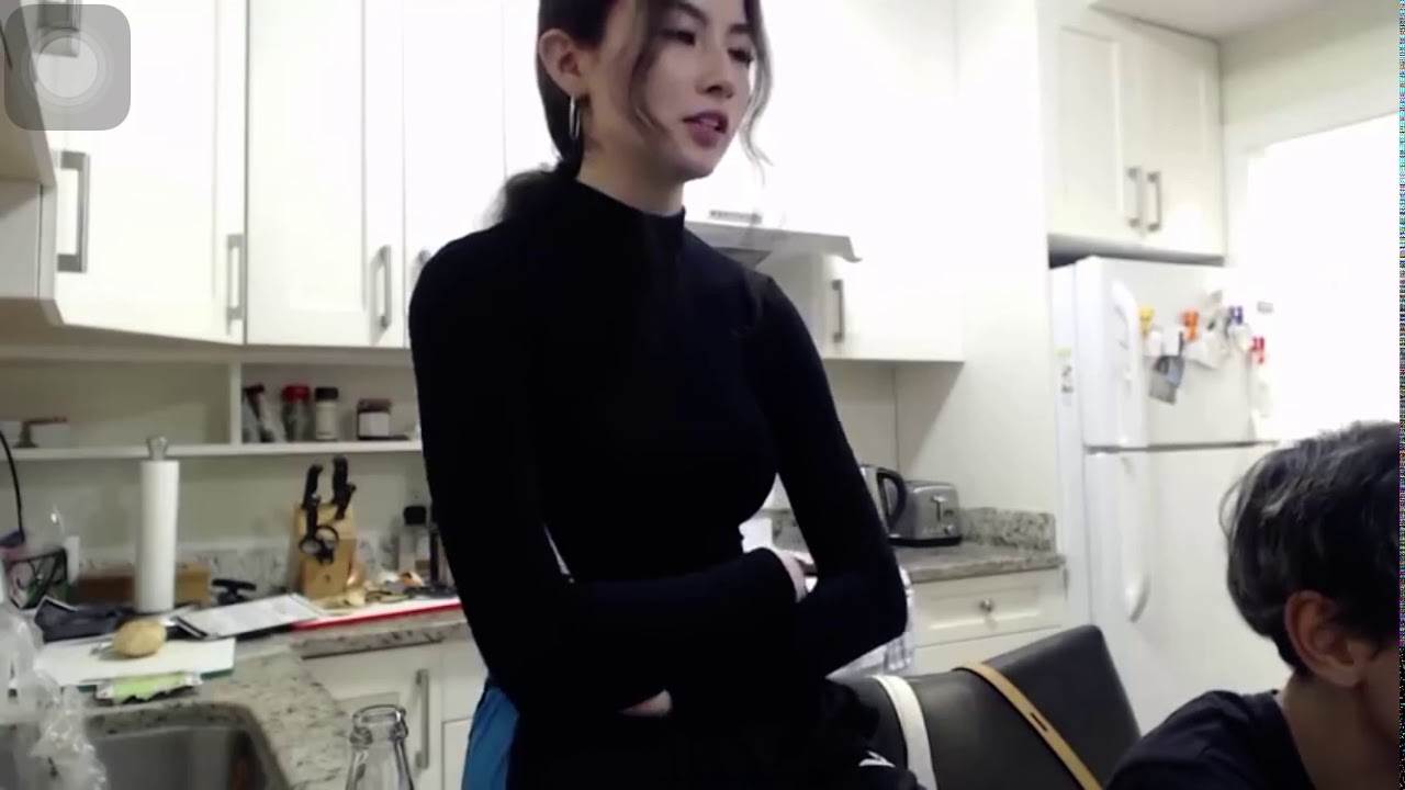 Kyedae, has a nip slip on live stream