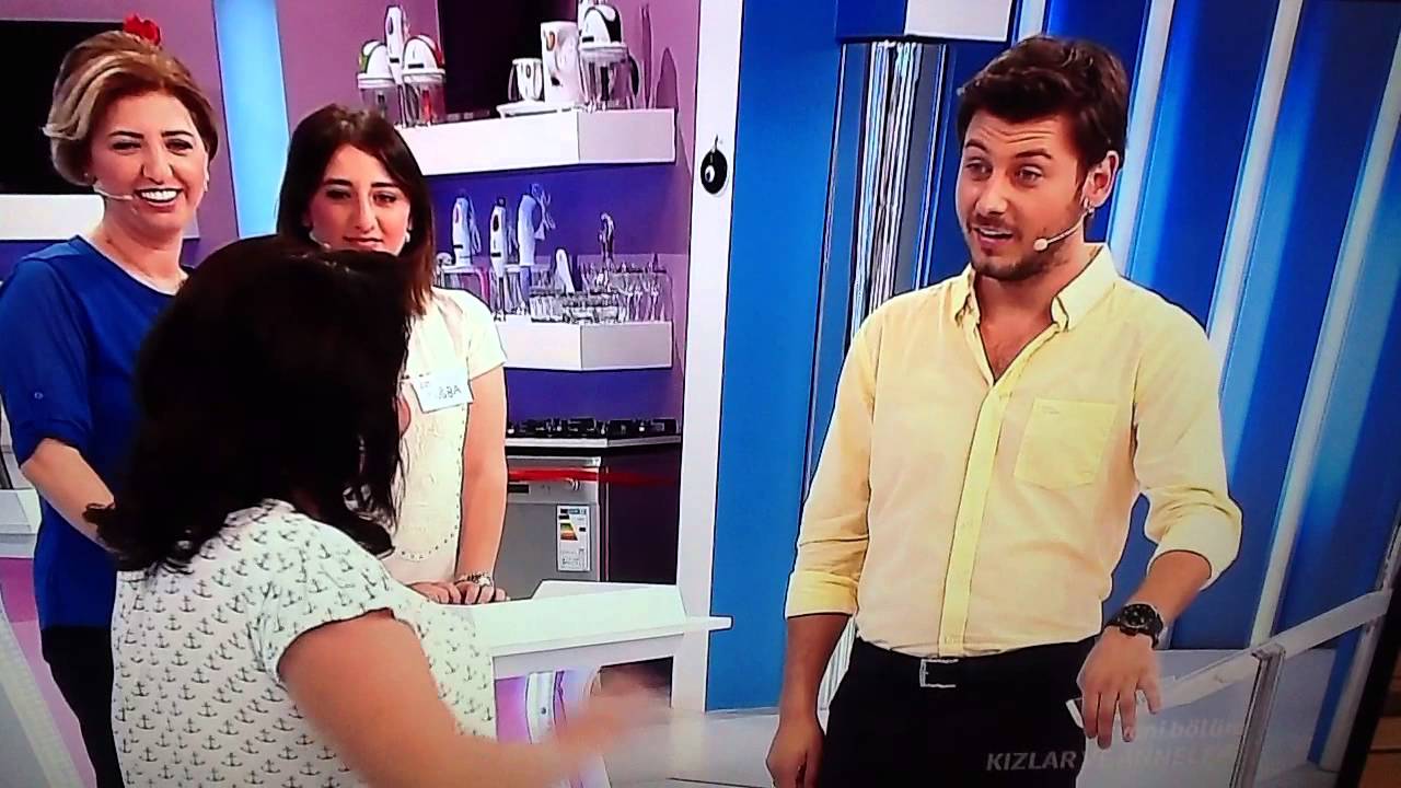 Kızlar ve Anneleri Otobüs Hikayesi/Ümit KANTARCILAR