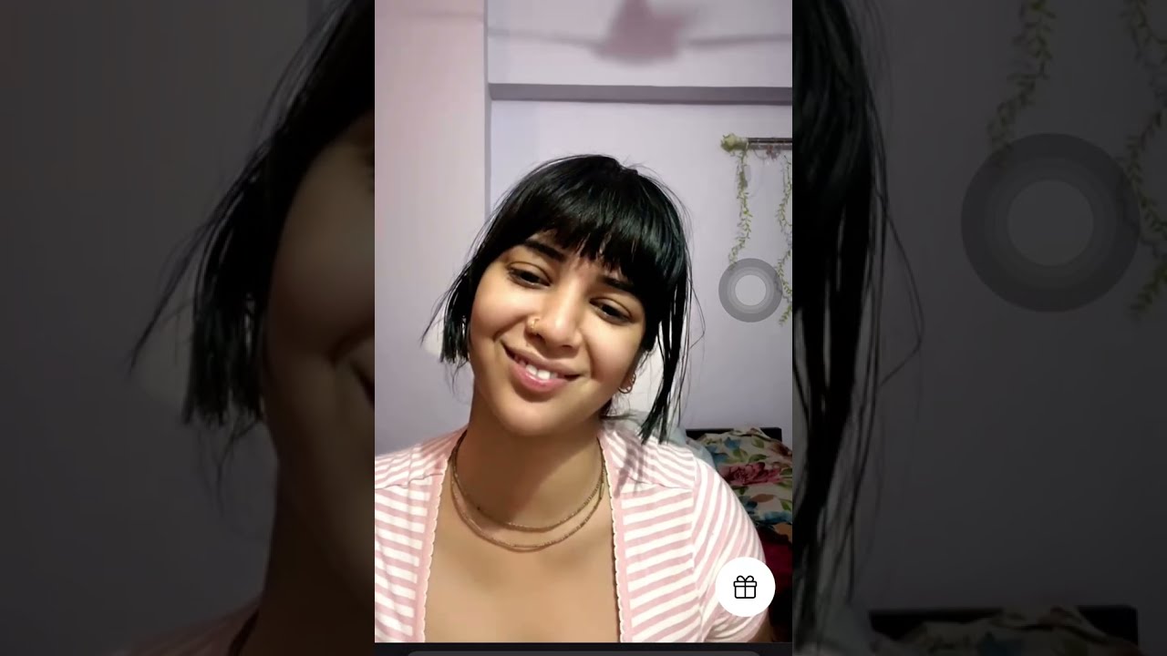 Laddo Kritika Kapoor  Premium show | Boyfriend Gift | Tango Live