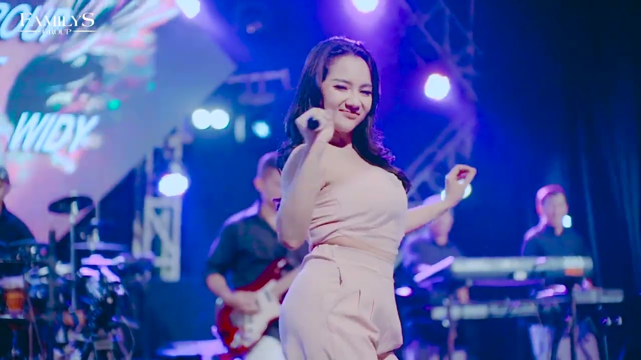 Lala widy goyang pantat