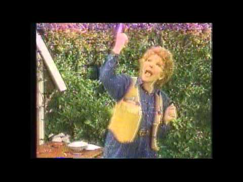 Lamb Chop's Play-Along (1992-93): Let's Make Music