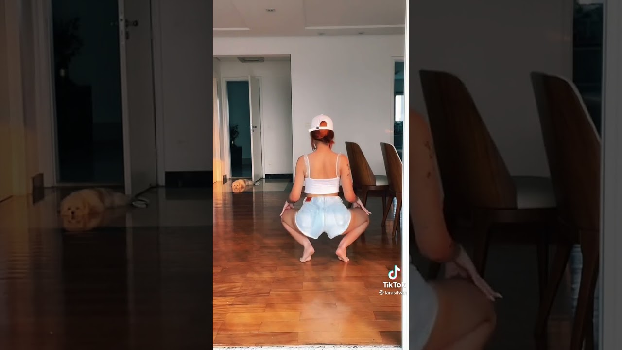Lara Silva rebolando !!!