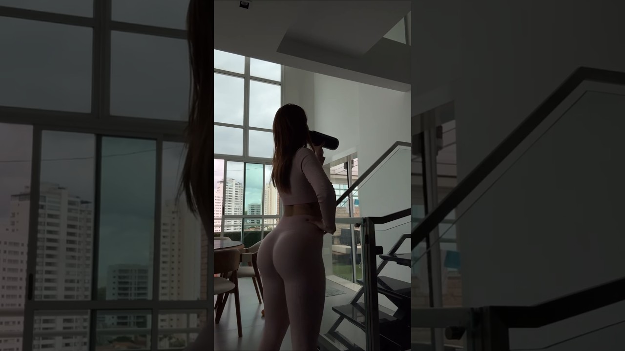 Lara silva rebolando