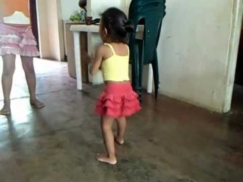 LAURA CATALINA BAILANDO CUMBIA