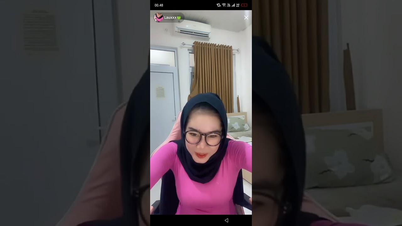 laura@@