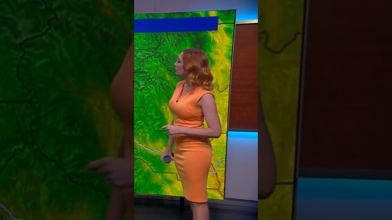 Leah Pezzetti #beautiful #meteorologist #tightdress #shortdress #weatherforecast #legs #prettywoman