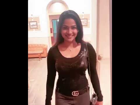 Leesha eclairs sexy walking hot expression Instagram videos | sun tv kanmani serial actress video