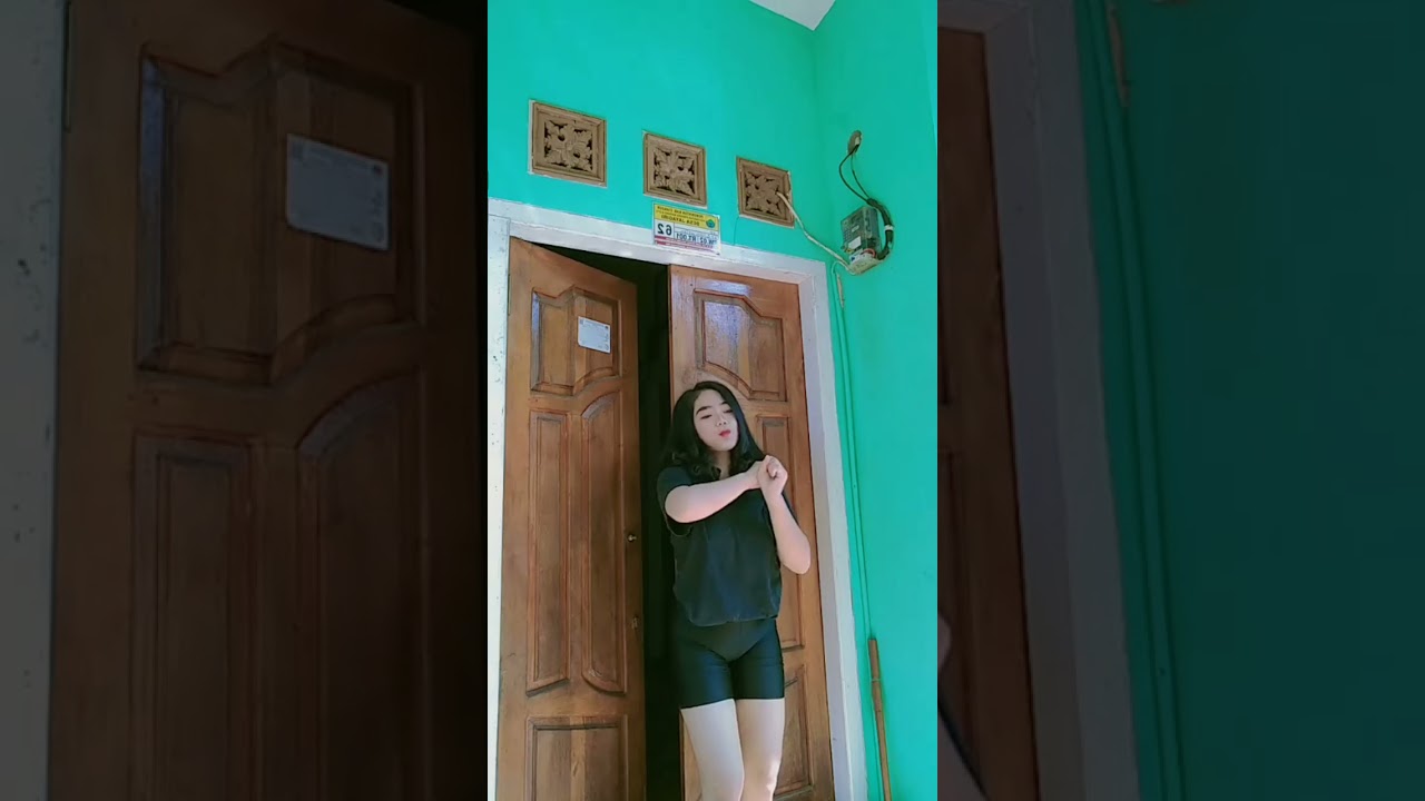 Legging Kilap komplikasi Part 24