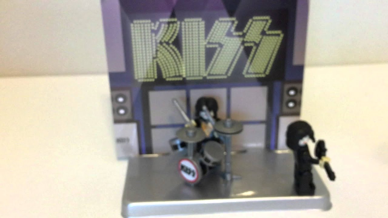 Lego Kiss Review