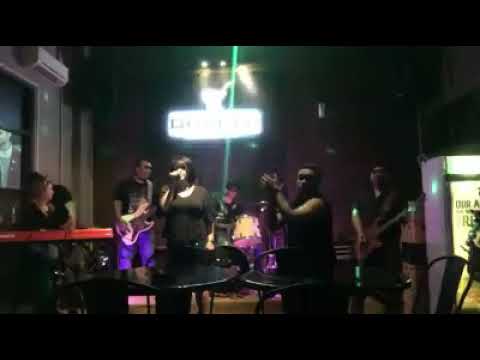Lelaki Teragung Cover by Ann Zulkifli feat. Scarlett Band