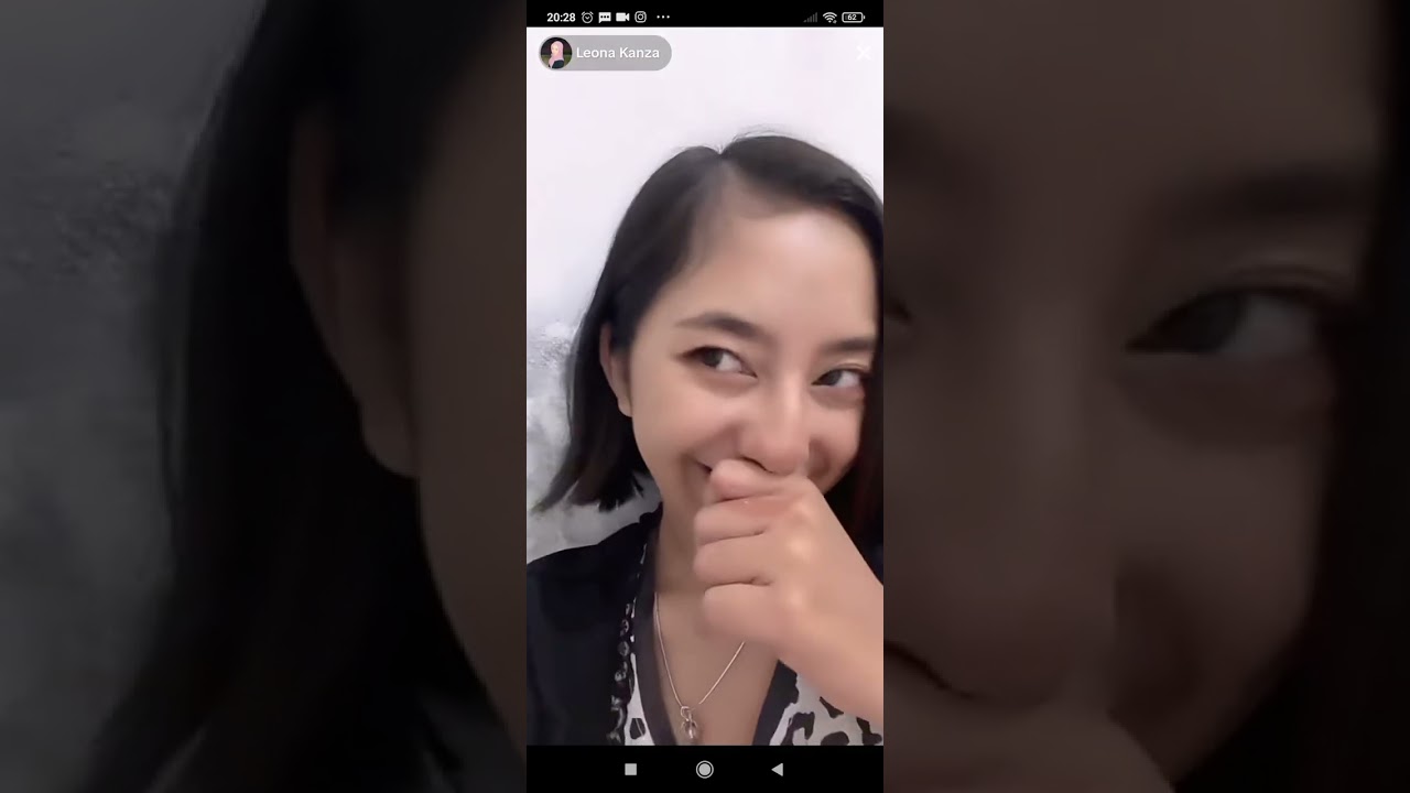 leonakaza live tiktok