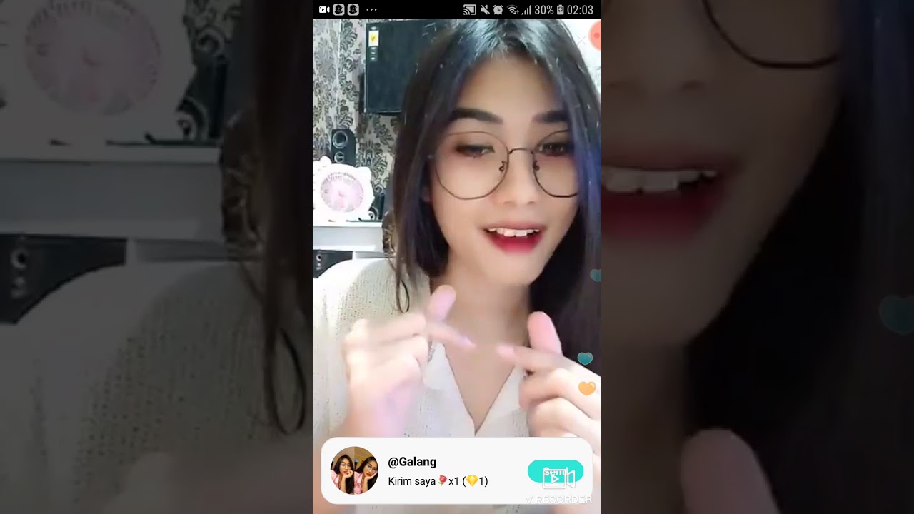 Leony bigo mulusss.......pahanya gaesss.....bikin crutt