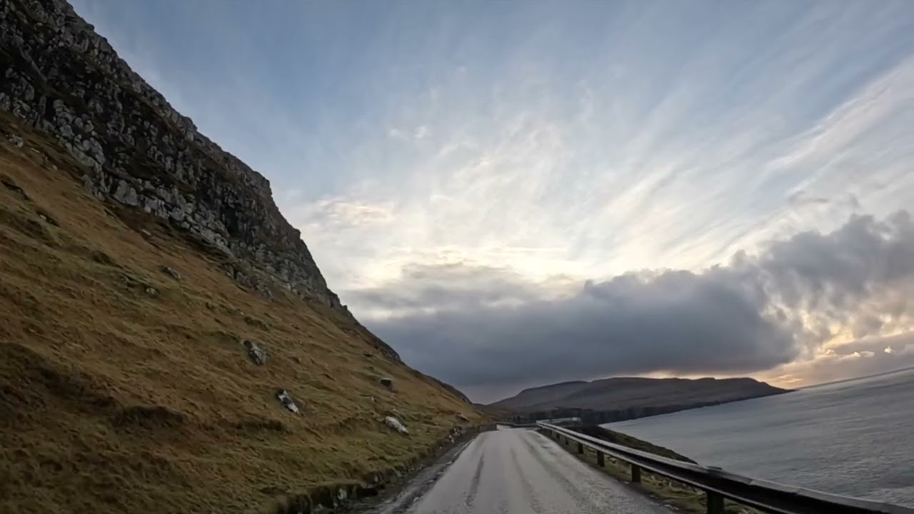 Îles Féroé Sandoy Route Skopun vers Husavik Gopro / Faroe islands Sandoy Road to Húsavík
