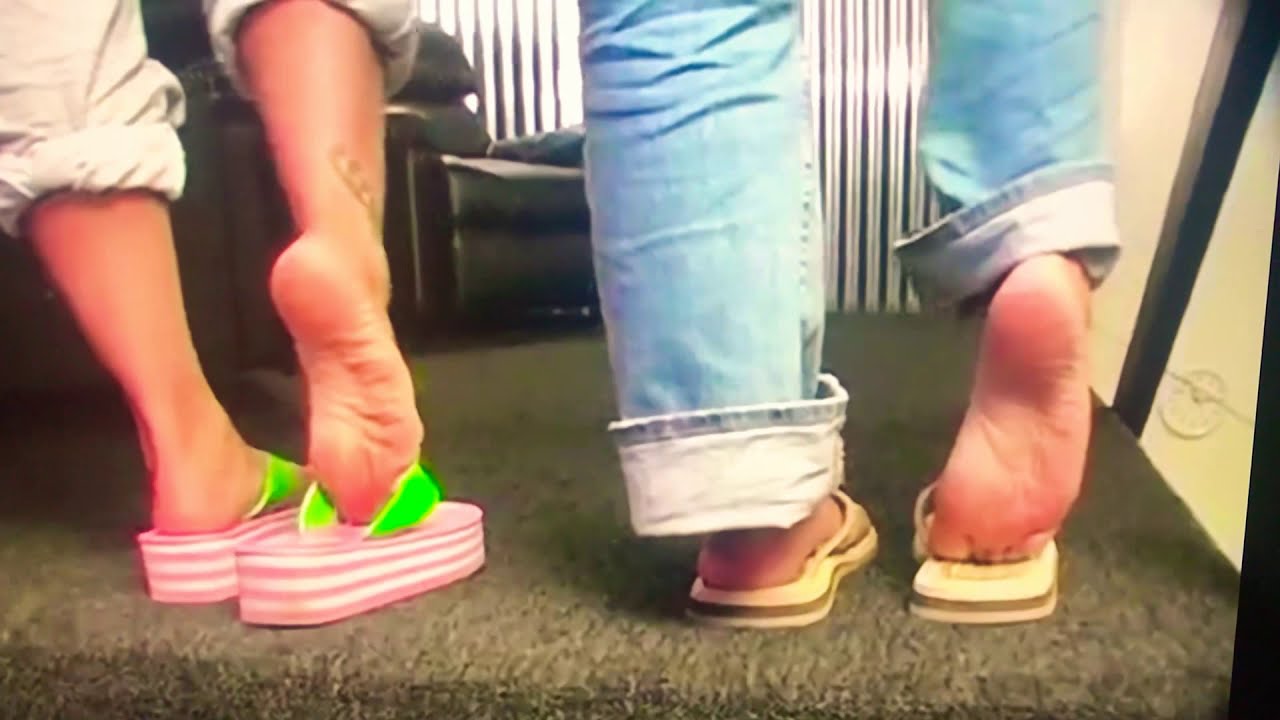 Lexi and Mariah Sexy Flip Flop Tease