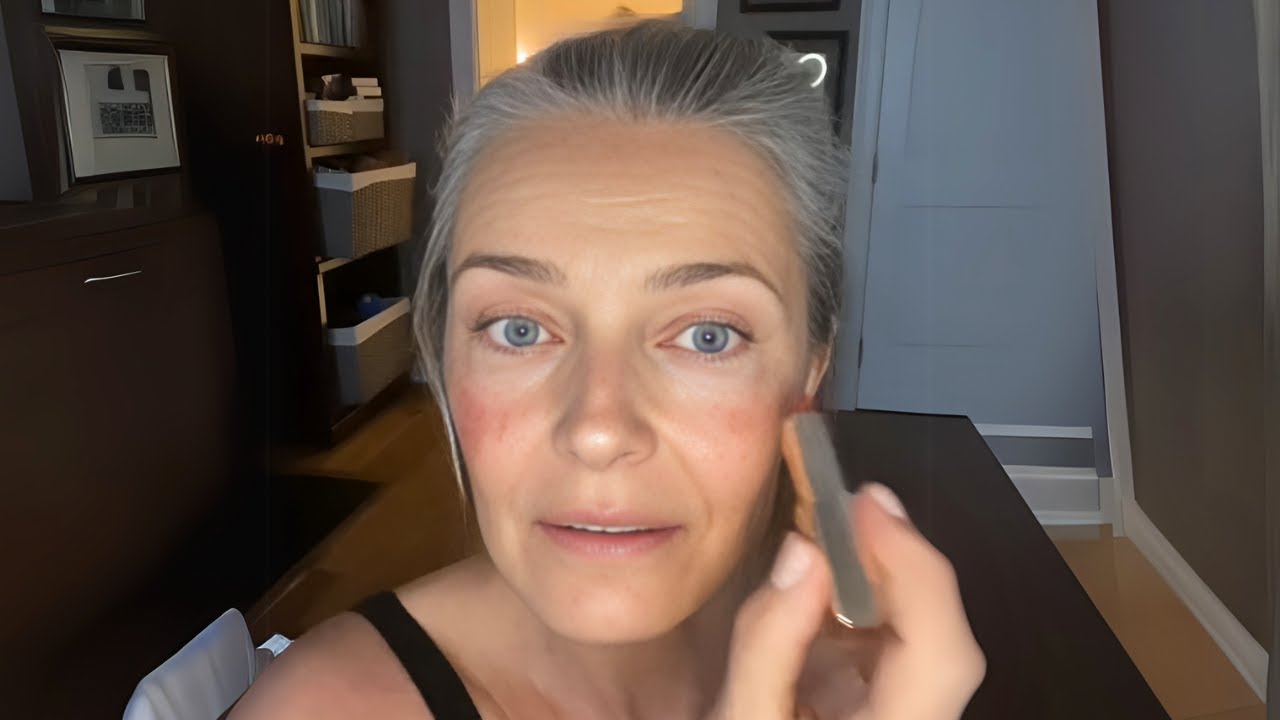 Life-Changing Lipstick Hack by Paulina Porizkova - One Product, Two Uses