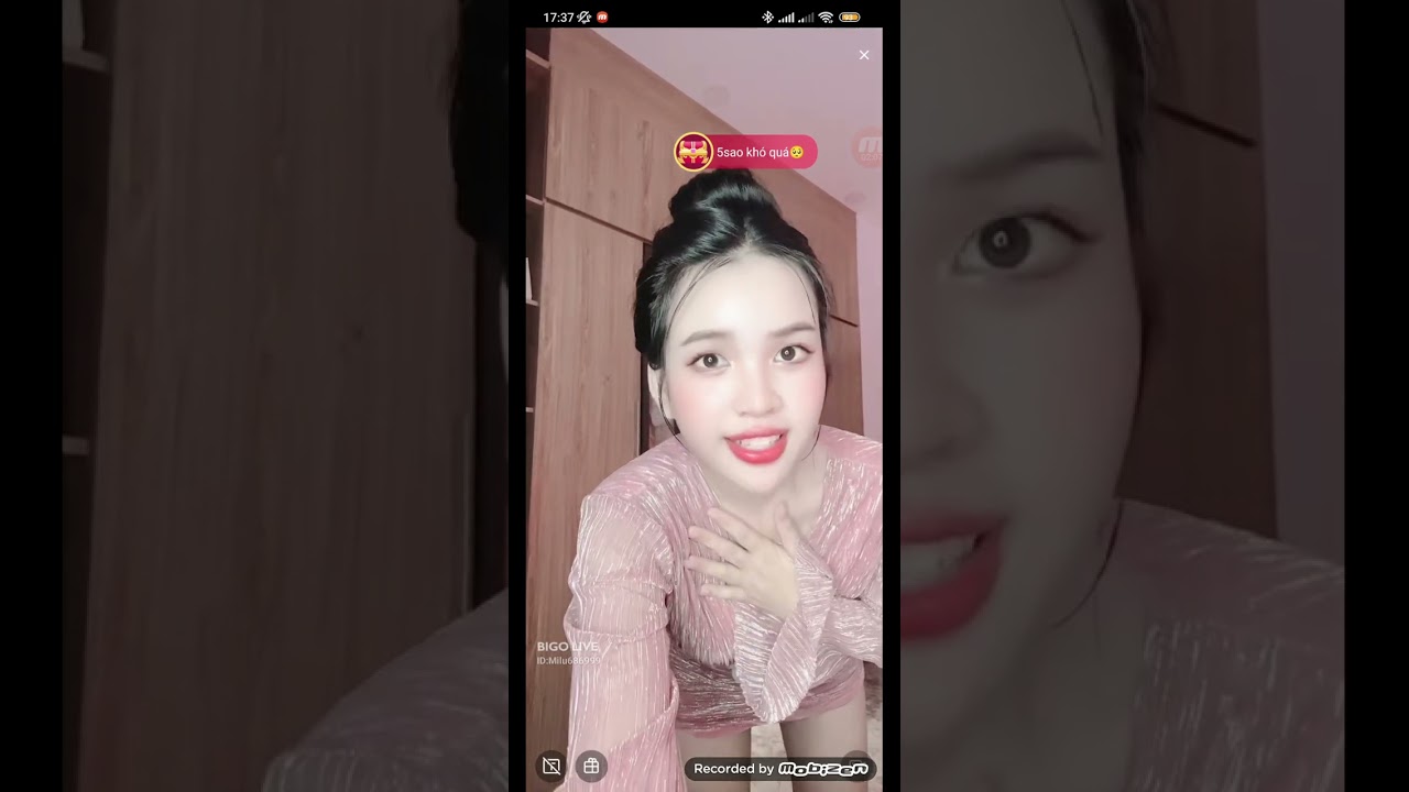 Liina mặc váy body nhảy quyến rũ quá😍😍