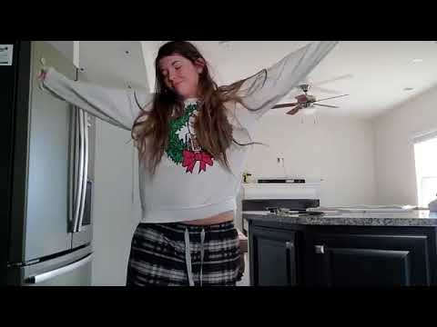 Lisa ASMR Belly Stretching