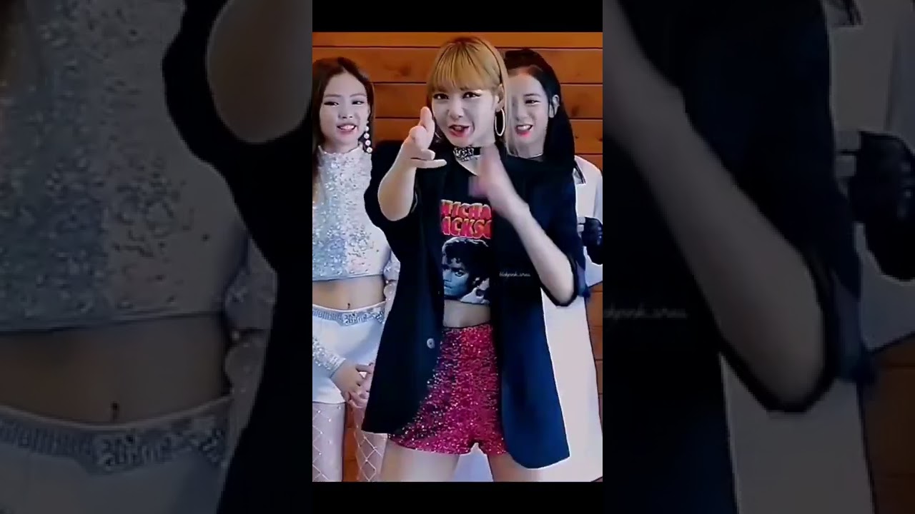 Lisa doing Hit you with that ddu-du-ddu-du step💫💓 | #blackpink #lisa #lalisa #shorts #viral #viral