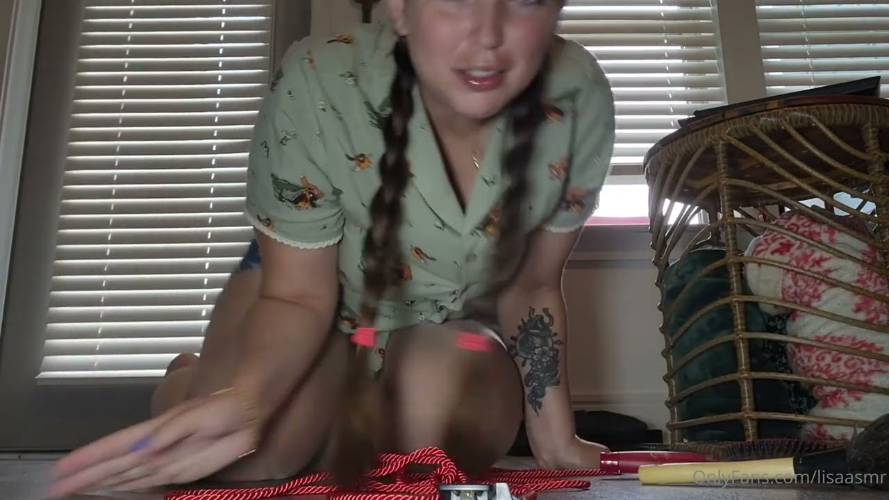 Lisa Schwager ( Lisa Asmr ) Maid service. Being a good horny maid.