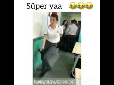 Liseli Kız Coşturuyor