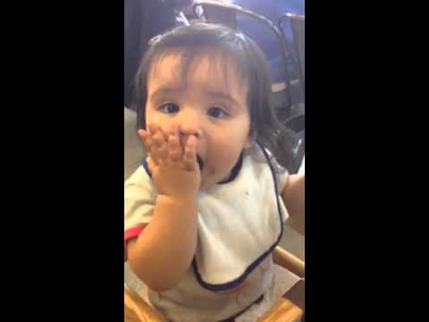 Liseli Throwing Kisses