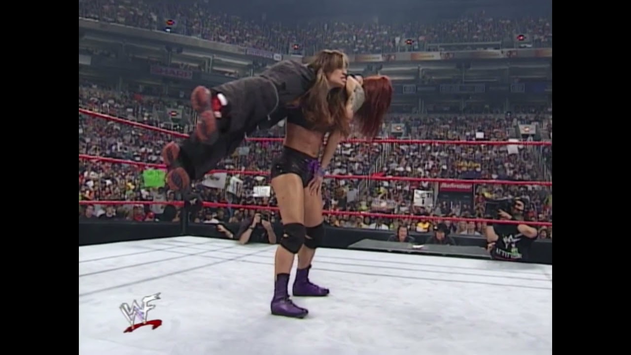 Lita vs Ivory WWF Women’s Championship Match Raw 9/11/2000