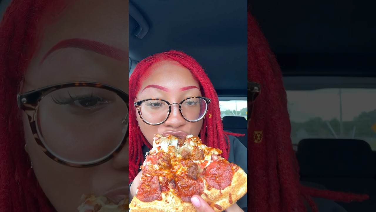 Little Caesars Pizza 🍕 #mukbang #asmr