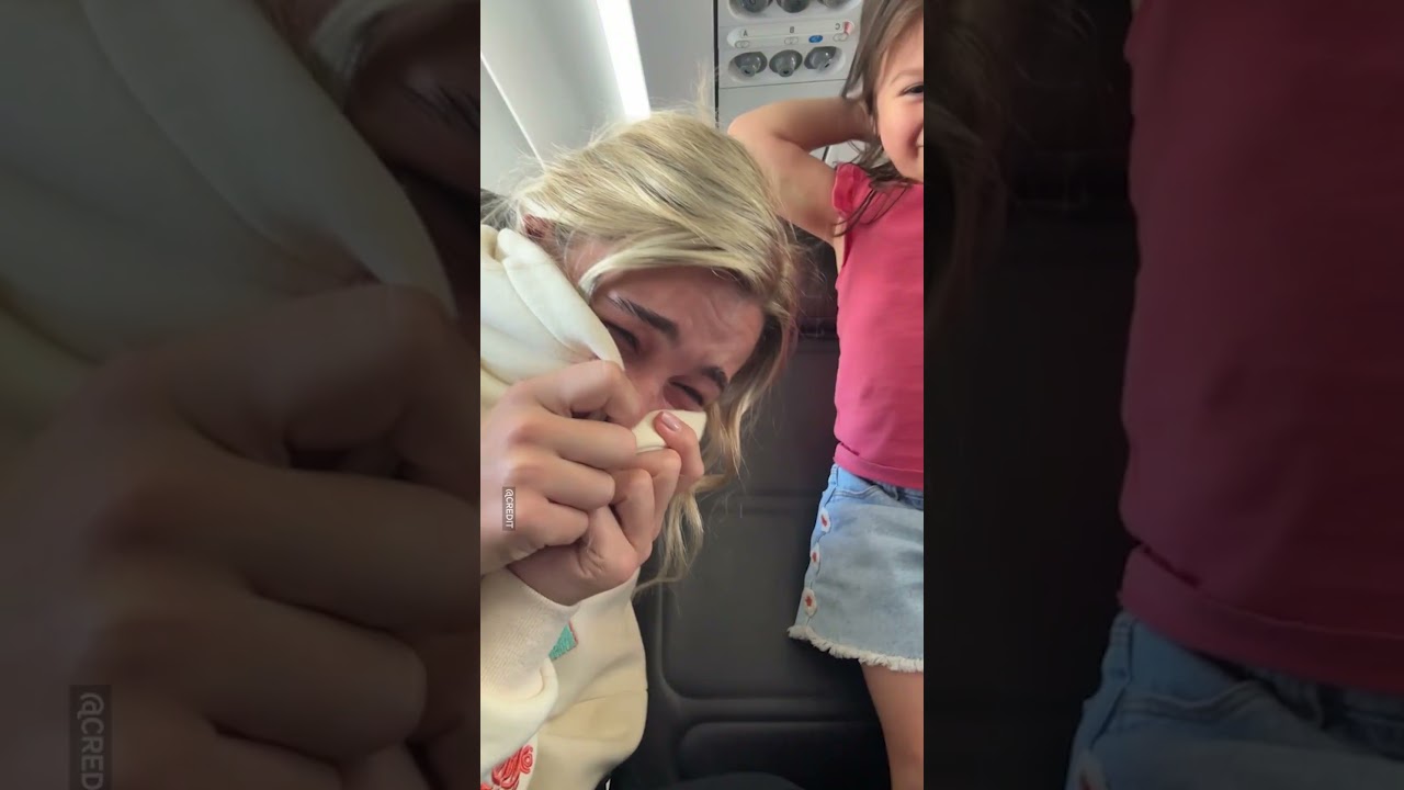 Little Girl Farts On Her Sister 😂