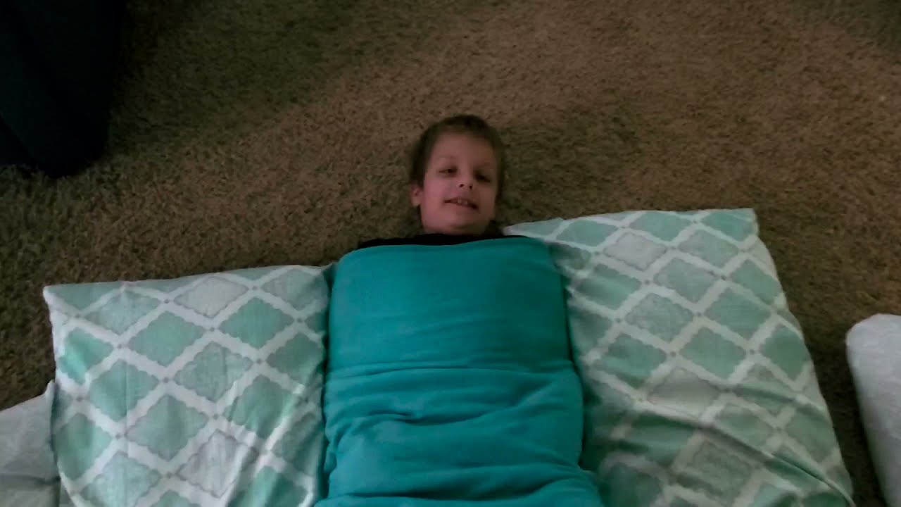 LITTLE SISTER BEATS UP BURRITO BROTHER!! 🤣👱‍♀️👱‍♂️😱😱😱
