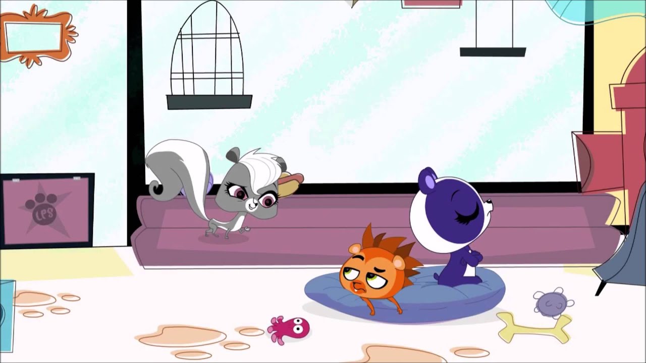 Littlest Pet Shop - When Penny Ling walks, her butt goes back and forth!